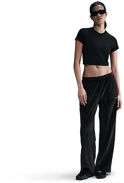 Nike Women's Sportswear Chill Knit Cropped T-shirt