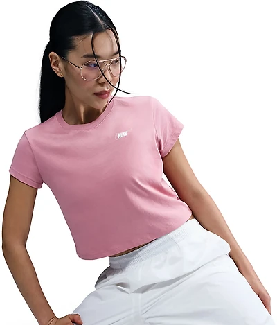 Nike Women's Sportswear Club T-shirt