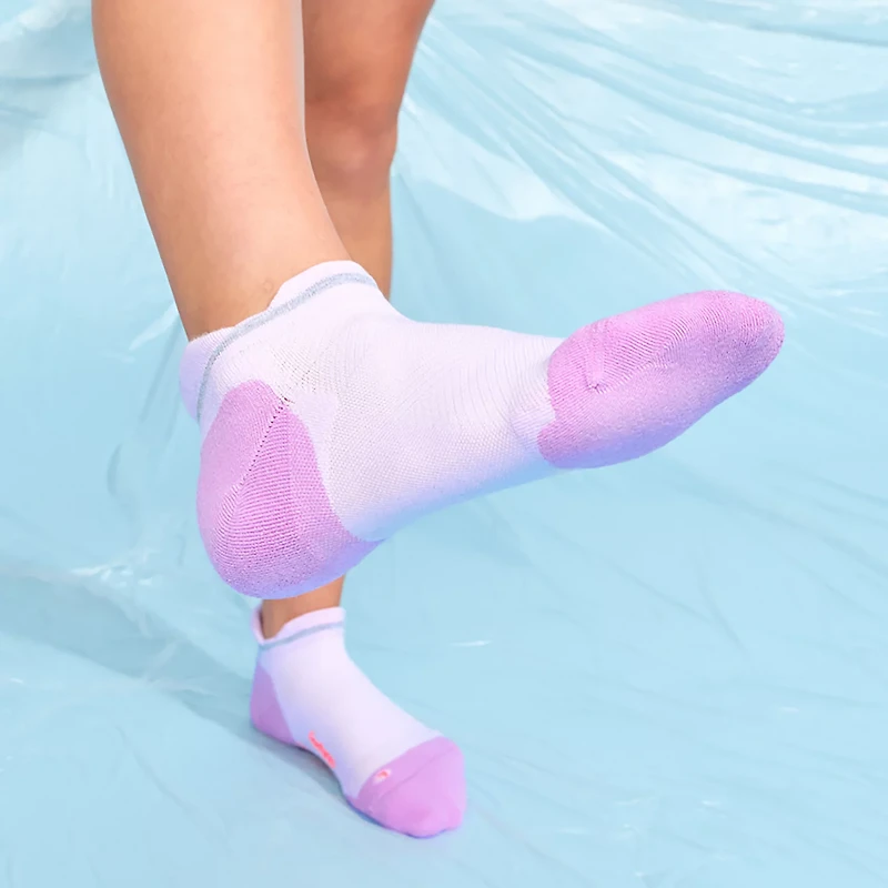 Feetures Elite Max Cushion No Show Tab Running Socks