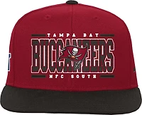 Outerstuff Boys' Tampa Bay Buccaneers Retro Deadstock Snapback Cap