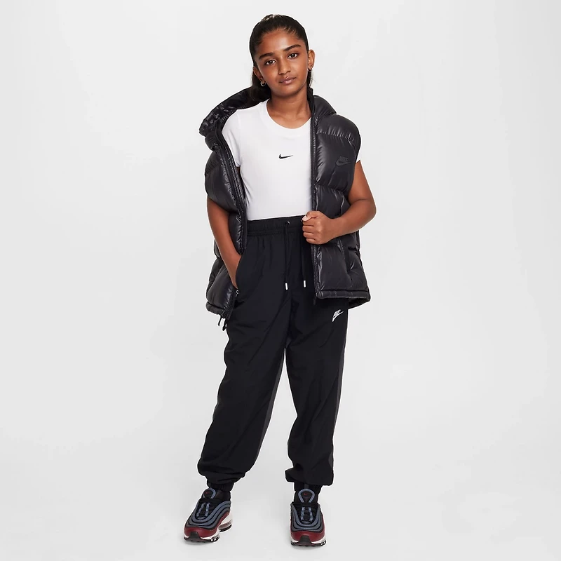 Nike Sportswear Girls' Big Kids Cropped T-Shirt