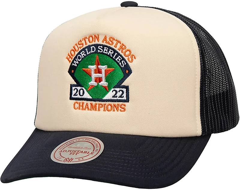 Mitchell & Ness Men's Houston Astros Bases Loaded Trucker Cap