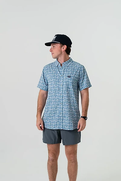 BURLEBO Men's Performance Button-Up Short Sleeve Shirt