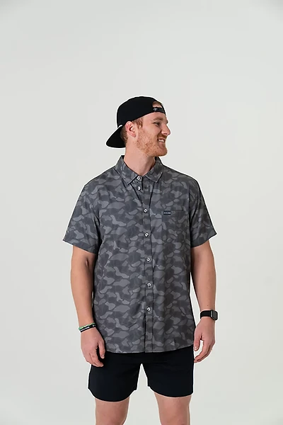 BURLEBO Men's Performance Button-Up Short Sleeve Shirt