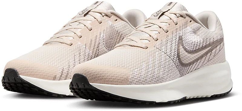 Nike Women's Run Defy Road Running Shoes