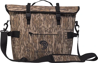 Dry Pocket MagnaGuard Camo Universal Day Pack 12-Can Soft Cooler