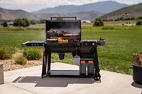 Traeger Woodridge Pro Pellet Grill