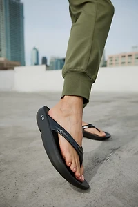OOFOS Women's OOlala Recovery Sandals