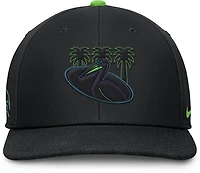 Nike Men's Rays Pro City Connect Flat Brim Snapback Cap