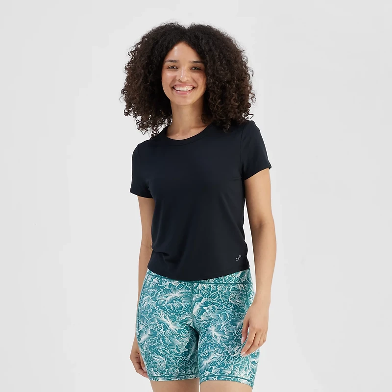 Freely Women's Coastal Luxe T-shirt