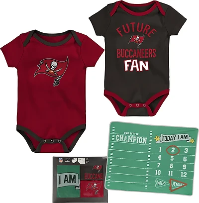 Outerstuff Infants' Buccaneers #1 Draft Pick 2-Piece Creeper and Blanket Set