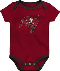 Outerstuff Infants' Buccaneers #1 Draft Pick 2-Piece Creeper and Blanket Set