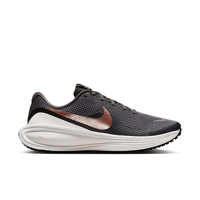 Nike Women's Revolution 8 Running Shoe