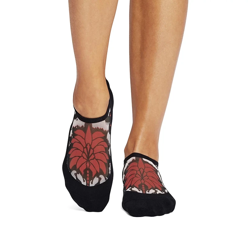 Tavi Maddie Grip Yoga No Show Socks