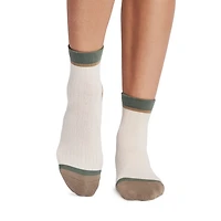 Tavi Grip Aria Yoga Quarter Socks