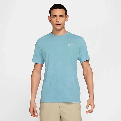 Nike Men's Sportswear Club Seasonal Wash T-shirt