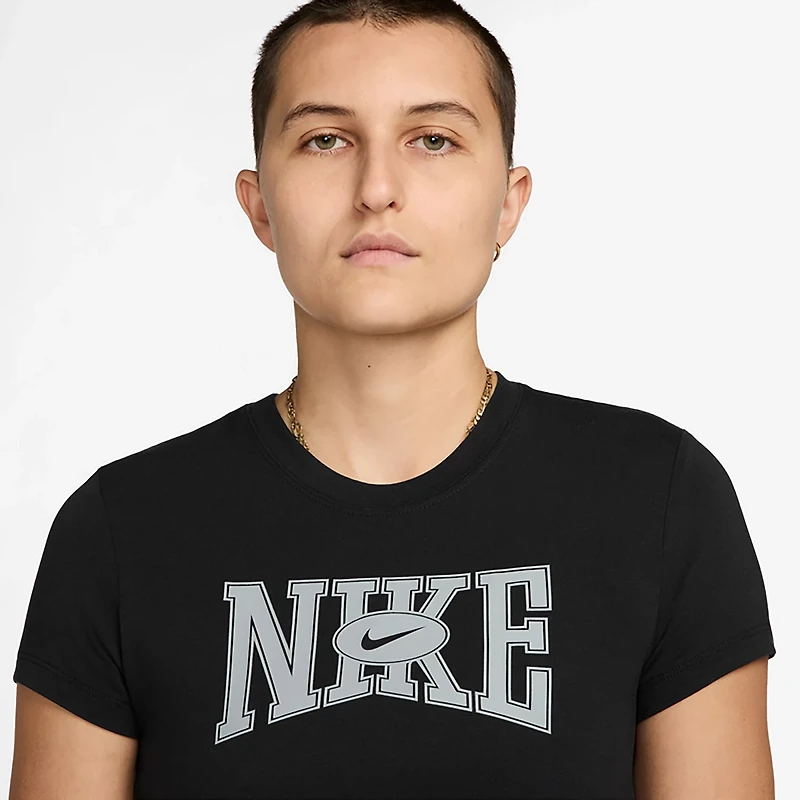 Nike Women's Sportswear Slim Crop Graphic T-shirt