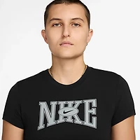 Nike Women's Sportswear Slim Crop Graphic T-shirt