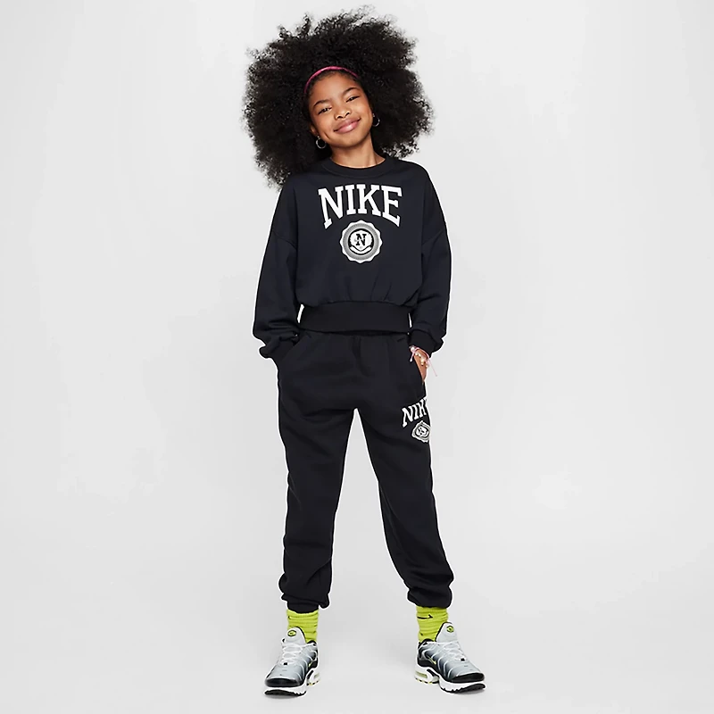 Nike Girls' Sportswear Club French Terry Boxy GX Star Crew Neck Sweatshirt
