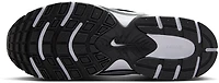 Nike Women's V5 Runner Shoes