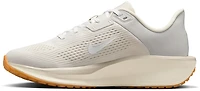 Nike Women's Quest 6 Running Shoes