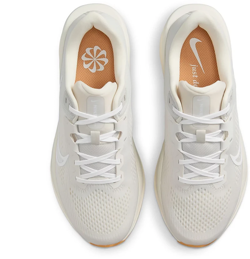 Nike Women's Quest 6 Running Shoes