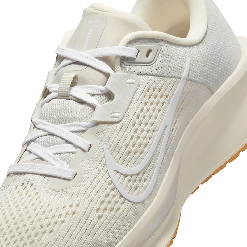 Nike Women's Quest 6 Running Shoes