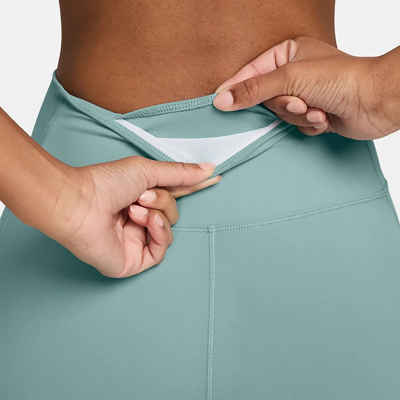 Nike Women's Dri-FIT High-Waisted Pocket Biker Shorts 8