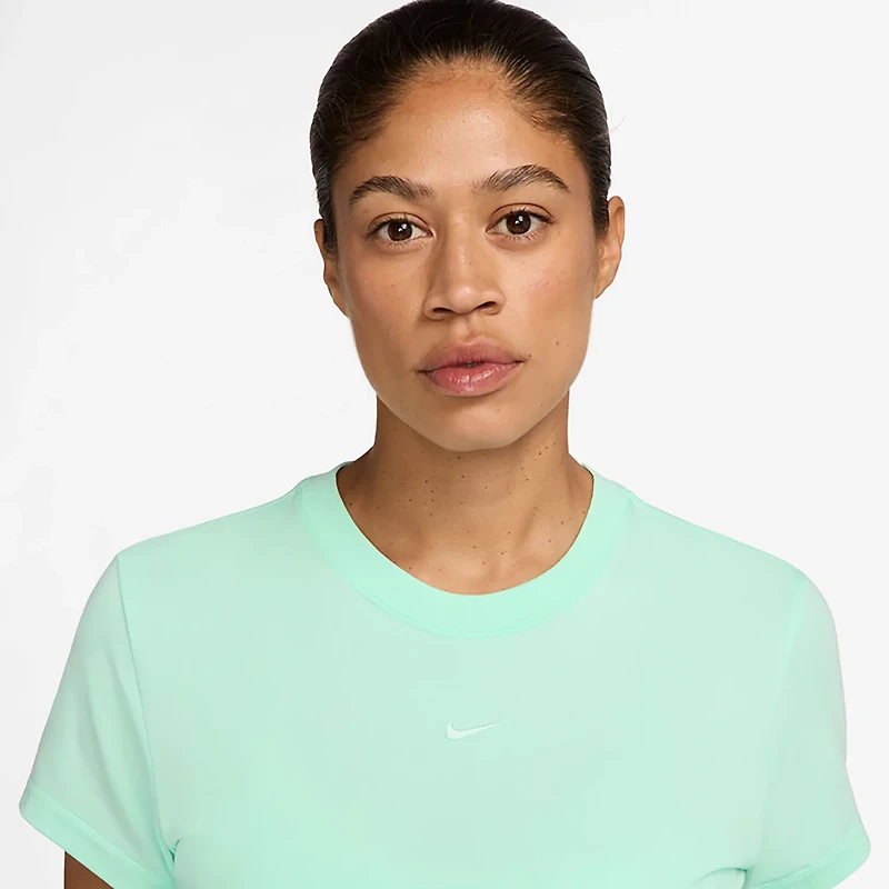 Nike Women's Sportswear Chill Knit Cropped T-shirt