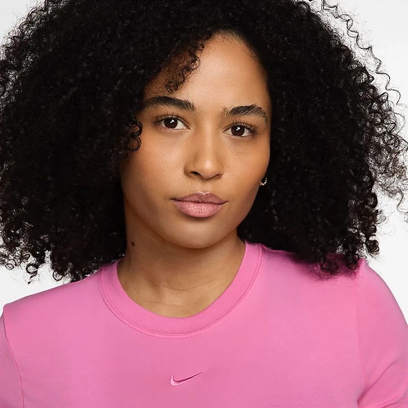 Nike Women's Sportswear Chill Knit Cropped T-shirt