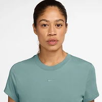 Nike Women's Sportswear Chill Knit Cropped T-shirt