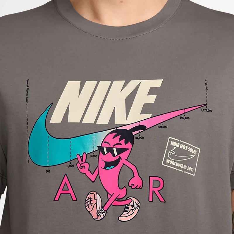 Nike Men's Sportswear OC MED Graphic T-shirt