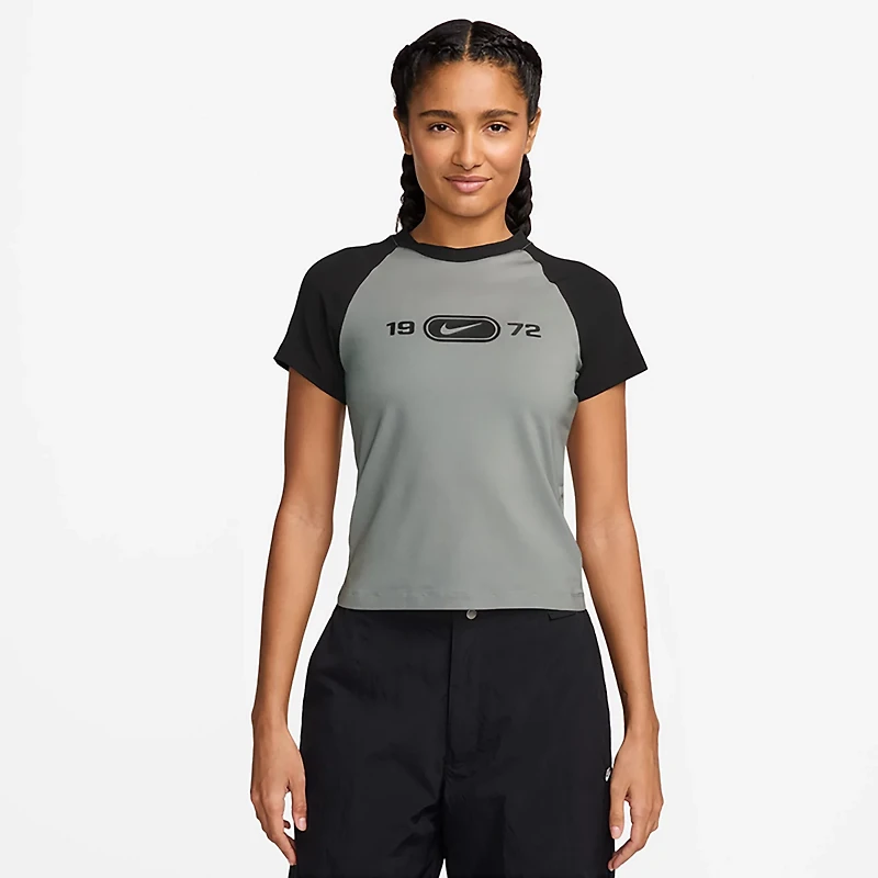 Nike Women's Sportswear Chill Knit T-shirt