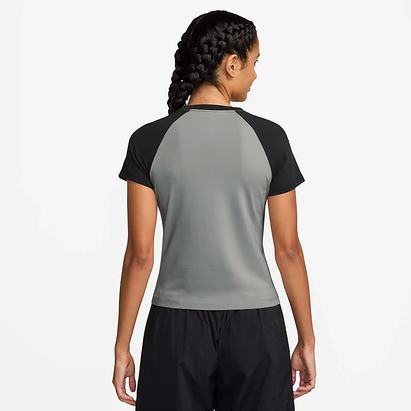 Nike Women's Sportswear Chill Knit T-shirt