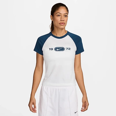 Nike Women's Sportswear Chill Knit T-shirt