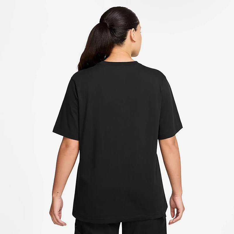 Nike Women's Sportswear Graphic T-shirt