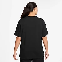 Nike Women's Sportswear Graphic T-shirt