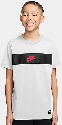 Nike Boys' Sportswear Brandmark CB Short Sleeve T-shirt