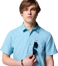 Columbia Sportswear Men's Slack Tide Camp Button Down Shirt