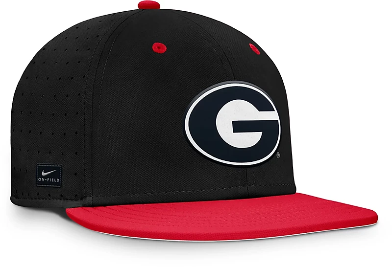 Nike Men's Georgia DF Structured Aero Bill Fitted Cap