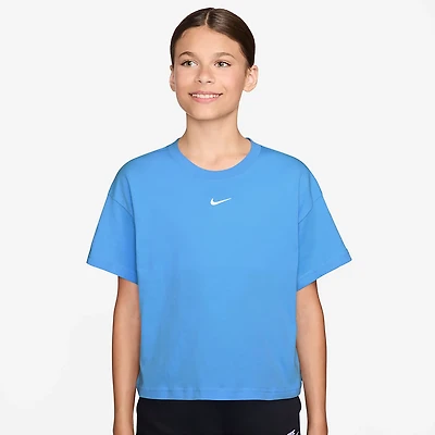 Nike Girls' Sportswear Essential Boxy Short Sleeve T-shirt