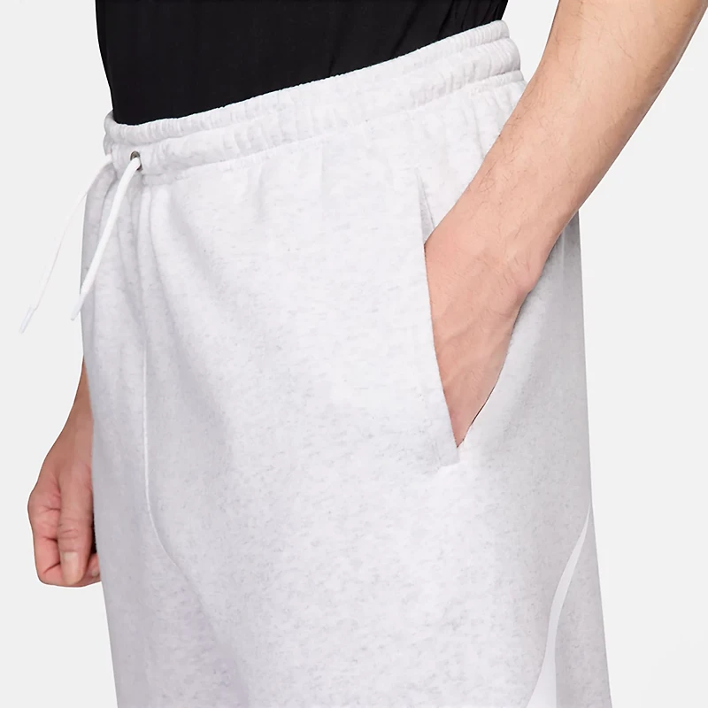 Nike Men's Club Brushed Fleece Graphic Shorts 7 in.