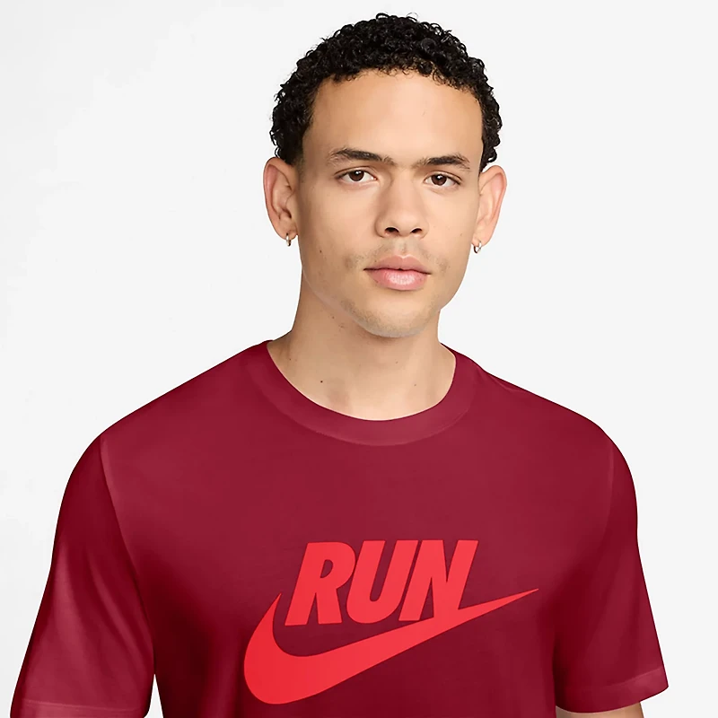 Nike Men's Dri-FIT Run Swoosh Graphic T-shirt
