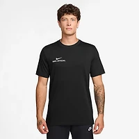 Nike Men's Sportswear Standard Official T-shirt