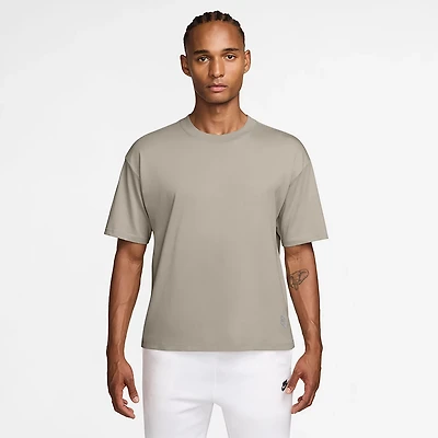 Nike Men's Sportswear T-shirt