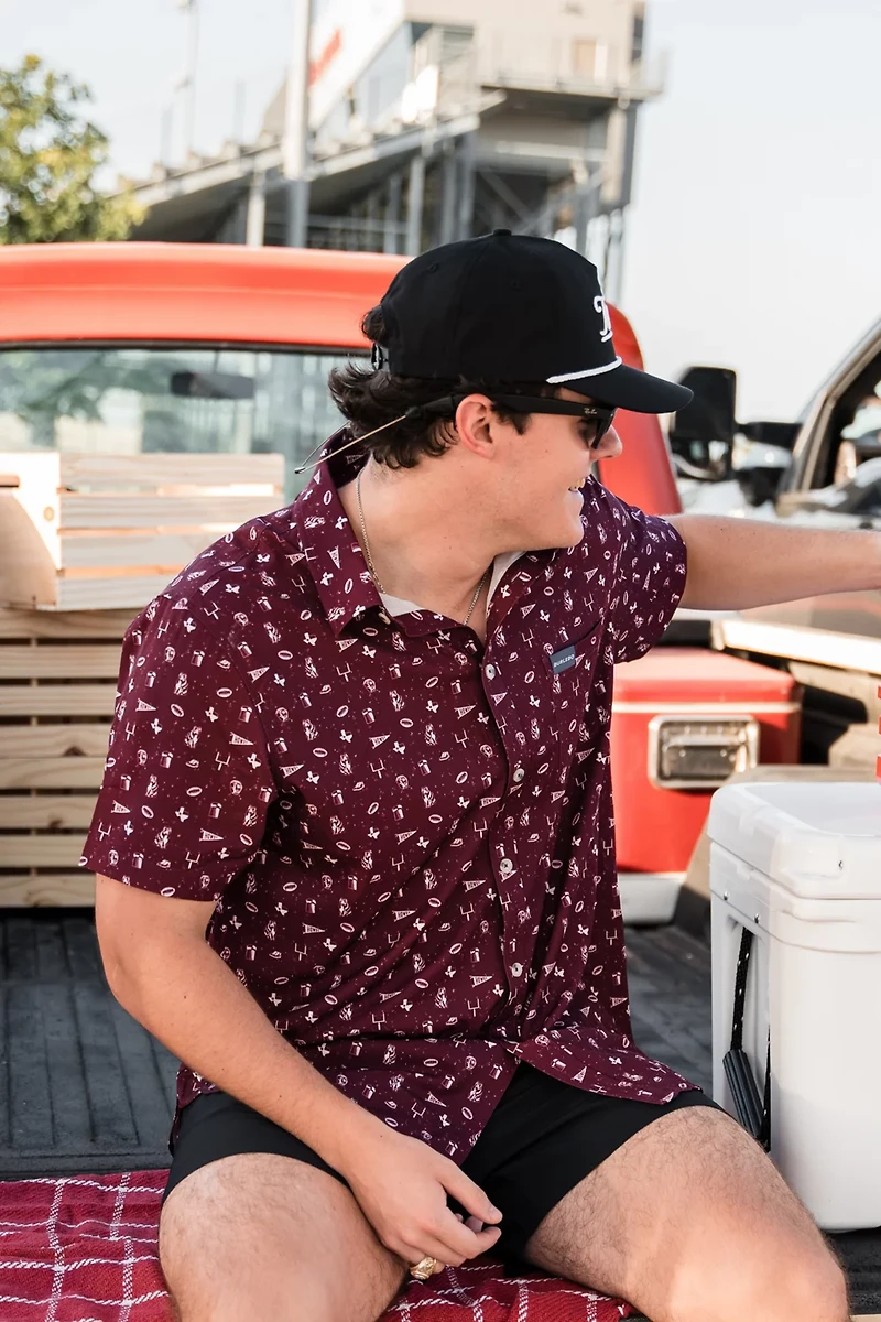 BURLEBO Men's Texas Pride Performance Button Up T-shirt