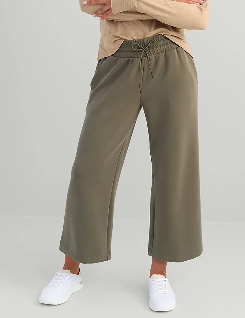 Huk Women's Bayside Wide Leg Crop Pants