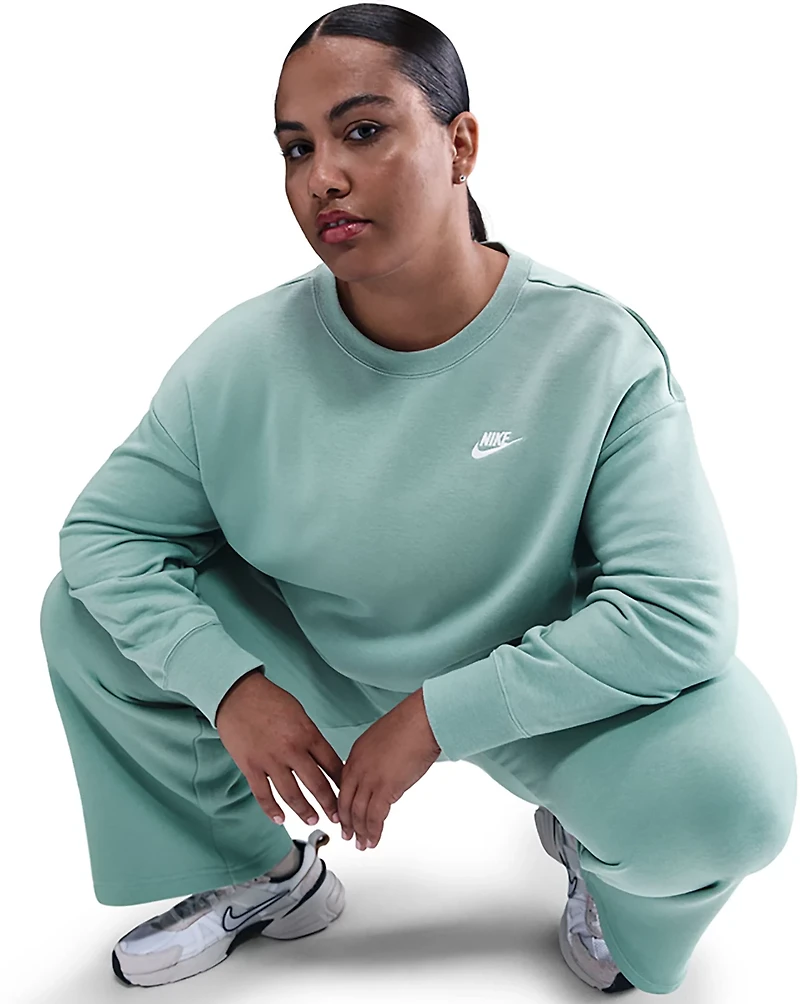 Nike Women's Sportswear Club Fleece Plus Crew Neck Sweatshirt