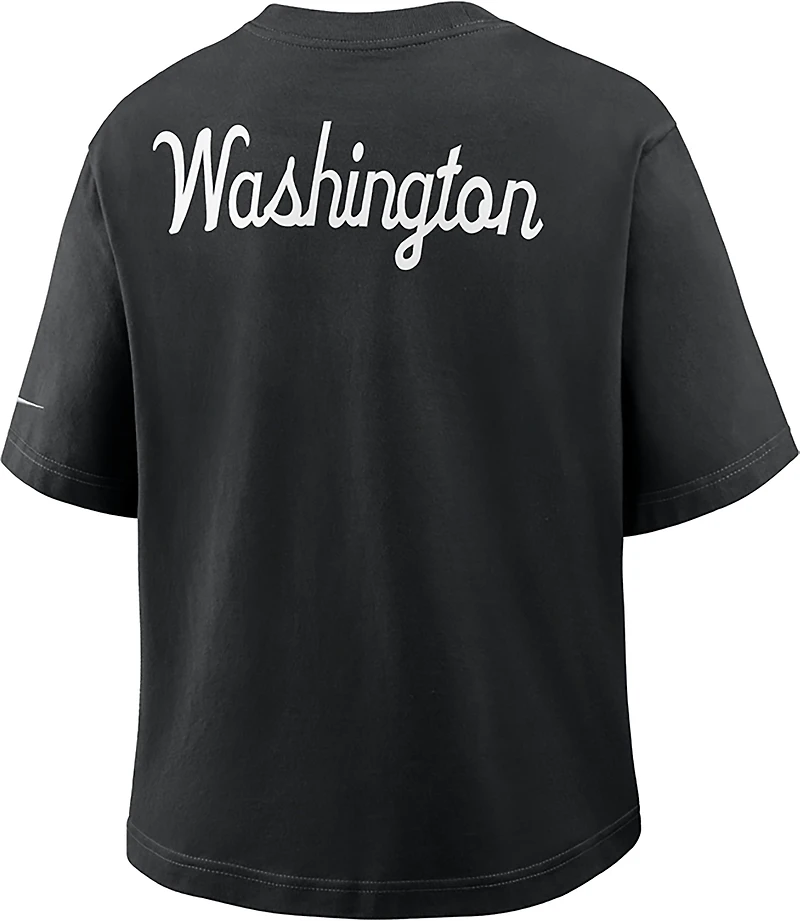 Nike Women's Commanders Rewind Pocket Boxy T-shirt