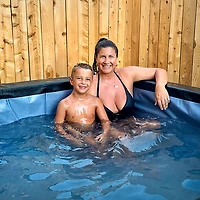 Wave Garda 6 ft Square Hot Tub